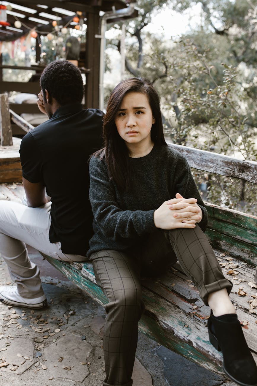 Boundaries at the Cost of Connection